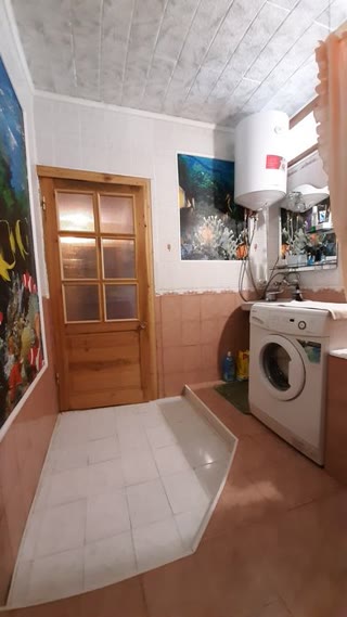 Продам 3-х кімнатну квартиру 70 кв + 2 балкони. Горизонт.