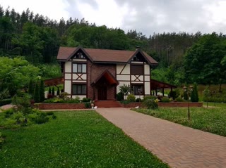 Продам маєток у Старому Салтові 2 гектари