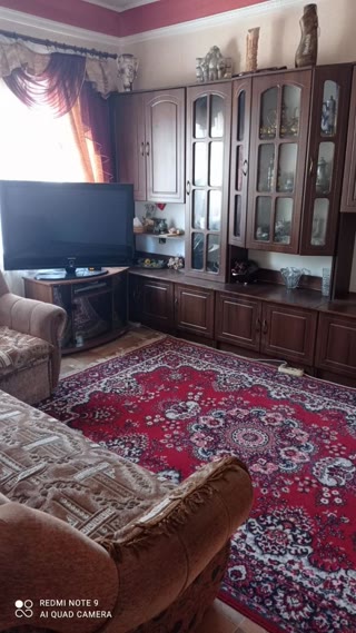 Продам добротный дом в Изюме