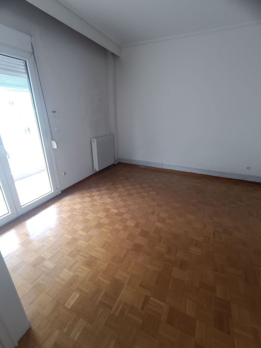 90 m² Apartment