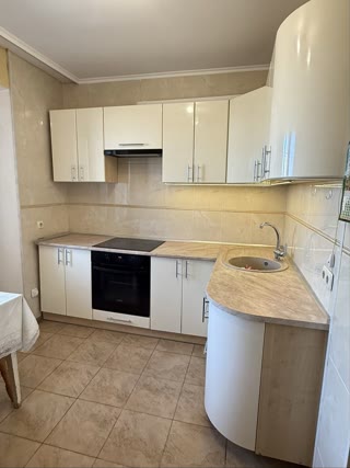 Продаж 2-кімнатної квартири на Лісовому масиві біля метро Чернігівська