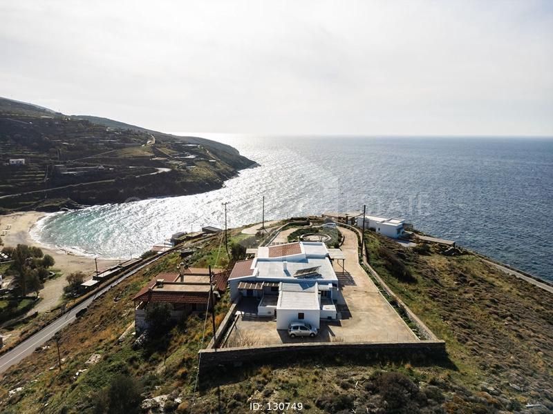 240 m² Detached House