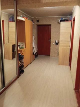 Продаж 3-кімнатної квартири біля ТЦ Караван