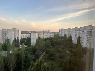 Продається 3-кімнатна квартира на Салтівці, Медкомплекс