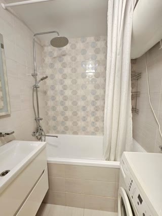 Продам 3-кімнатну квартиру на Північній Салтівці,вул Н. Ужвій, (Сертифікат, Є відновлення)
