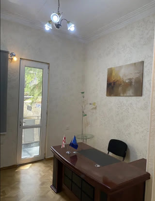 Commercial office space for rent in Vake