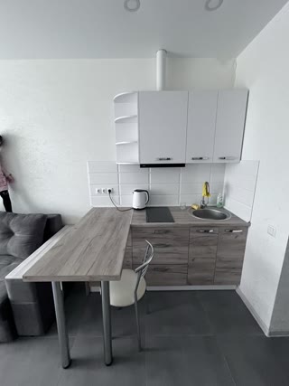 Продам смарт-квартиру Воробйови Гори біля Французького бульвару