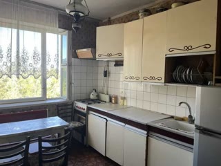 Продаж 3-кімнатна квартира на Воскресенці