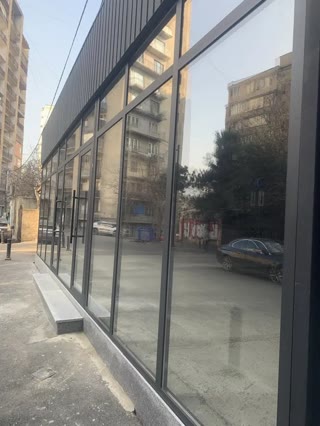 ქირავდება უნივერსალური კომერციული ფართი საბურთალოზე