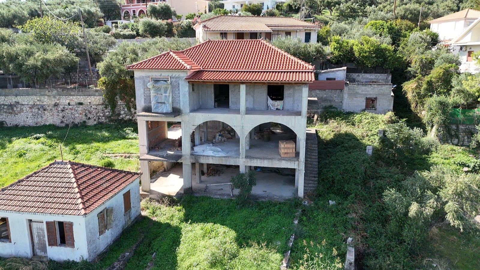365 m² Apartment Complex