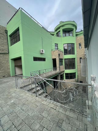 7-room private house for sale in Vake