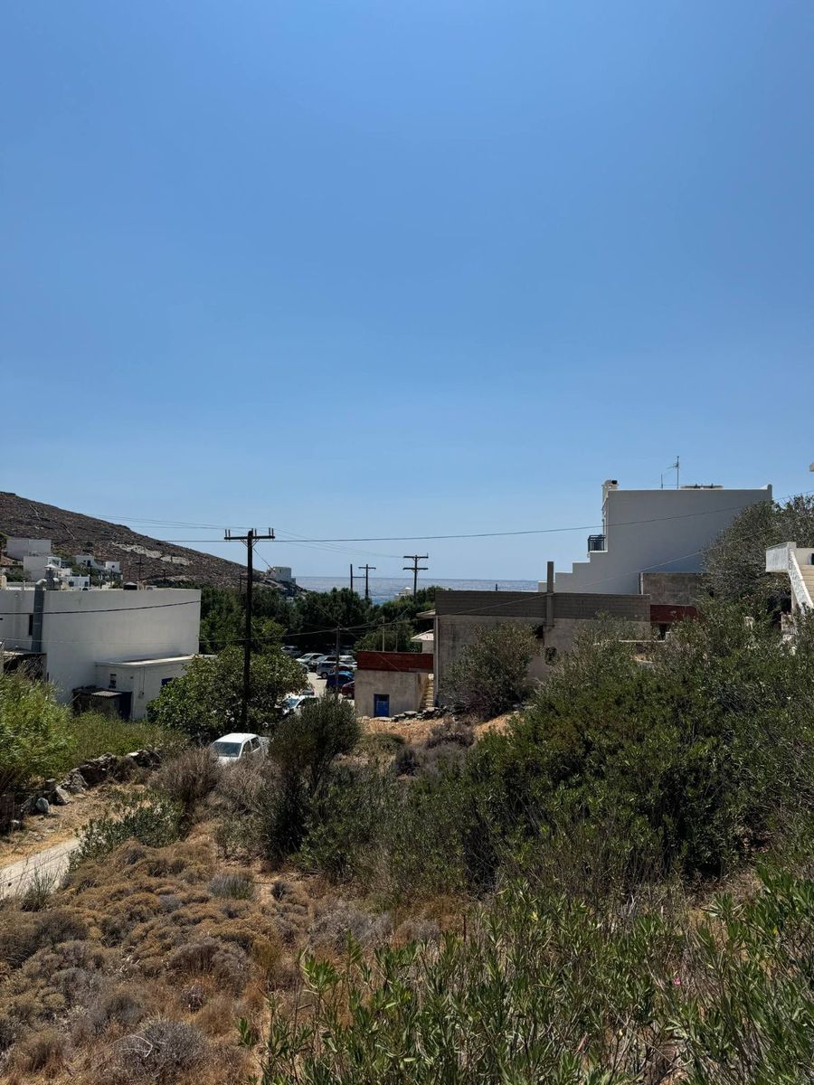 568 m² Plot