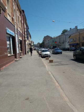 Магазин полтавський шлях червона лінія