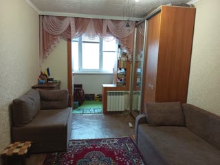Продаж 4-кімнатної квартири біля метро Академмістечко