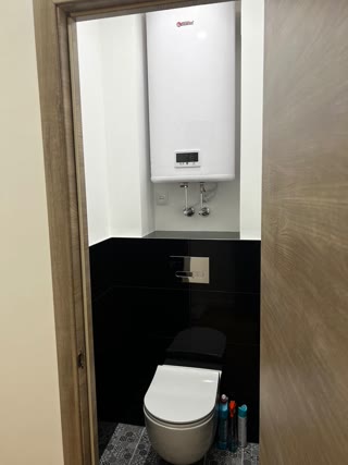 Продаж 1к квартири з новим ремонтом, метро Позняки
