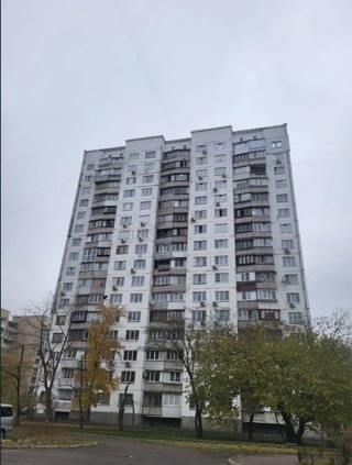 Продаж 1-кімнатної квартири на Воскресенці