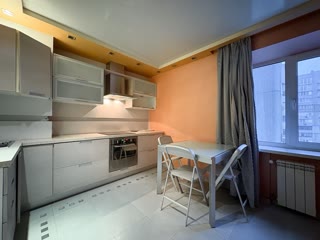 Продам 2-к квартиру, метро Харківська