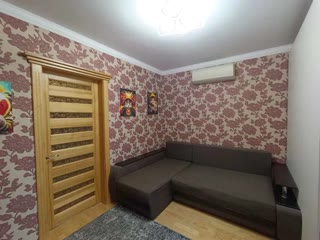 Продаж 1к квартири 52 кв. м на вул. Васильченка