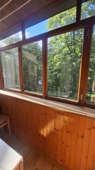 Продається  3 кім. квартира 57 м2  Шевченківський район