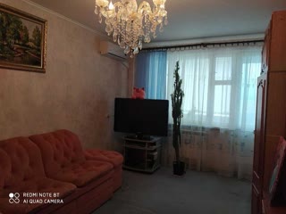 продам 3 кімнатну квартиру в Вовчанську, вулиця Соборна 33(Леніна)