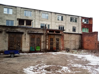 Продам 3 поверхове будівля на території заводу ХЕМЗ. Площа 2222м2
