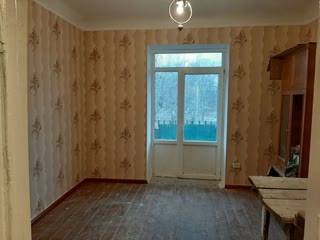 Продам двокімнатну квартиру