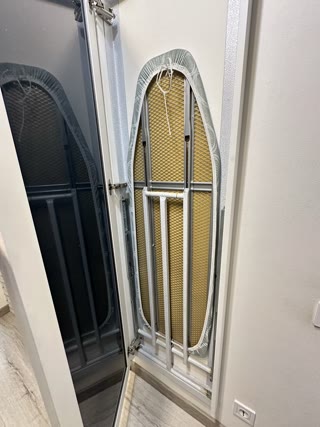 Продаж 1-кімнатної квартири, метро Позняки
