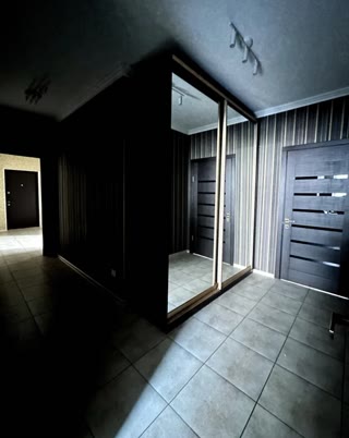 Продається просторий та сучасний офіс площею 120 м² на 2 поверсі на вул. Олени Пчілки, Позняки