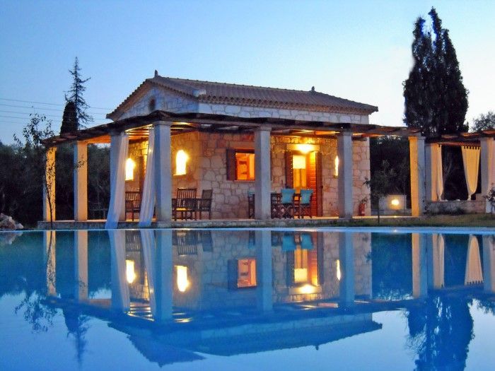 Συγκρότημα διαμερισμάτων 282τ.μ.