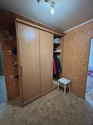Продам 2-ох кімнатну квартиру р-н медкомплексу
