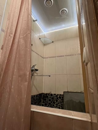 Продаж 1-кімнатної квартири біля метро Вирлиця
