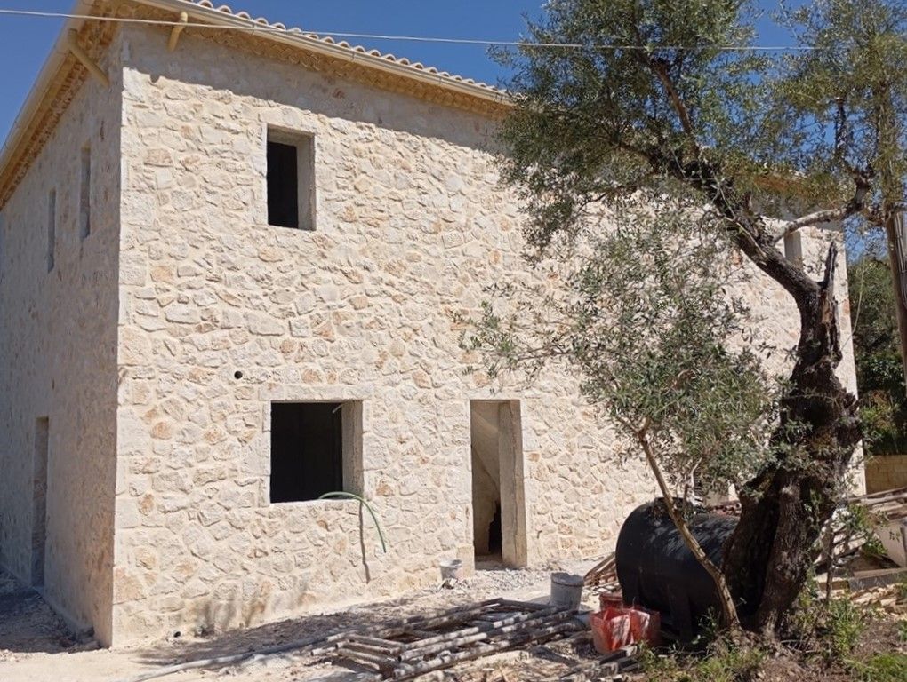 Μονοκατοικία 219τ.μ.