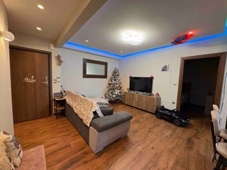 Квартира 90 м²