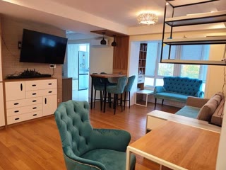 Sale of a 3-room apartment near Beresteiska metro station