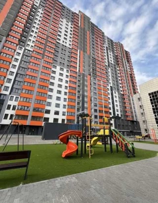 Продаж 3-кімнатної квартири в ЖК Дніпровська Мрія