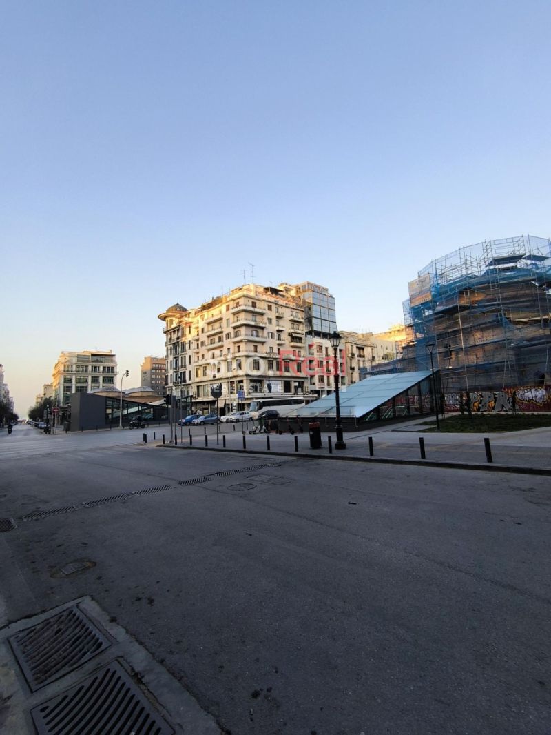 Κατάστημα 21τ.μ.