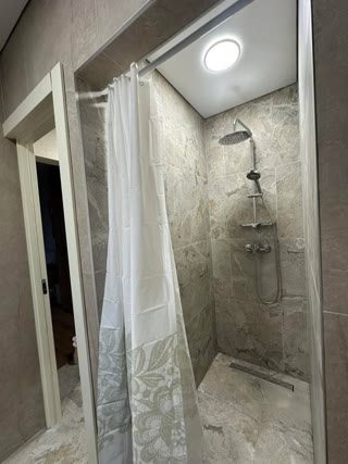 Продаж 1-кімнатної квартири в ЖК Нова Англія біля метро