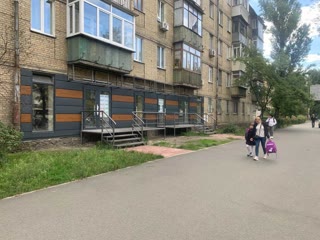 Продажа фасадного помещения возле Дарницкой площади.