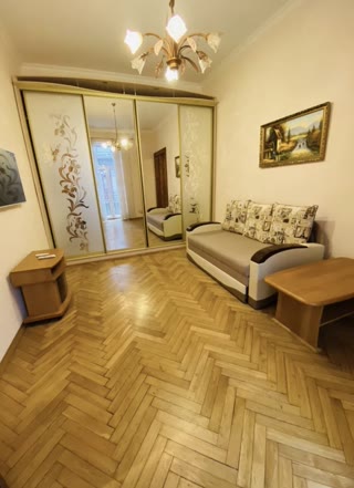 ПРОДАЖ 2-х кімнатної квартири, вул. Поповича, Центр!