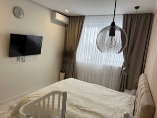 Продаж 2-кімнатної квартири в ЖК Сирецькі Сади