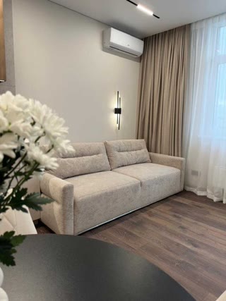 Продаж 2к квартири, якісний ремонт, ЖК Варшавський 2