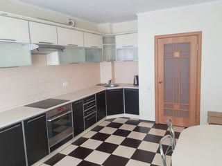 Продається 2к квартира, вул. Ніжинська, Солом’янський р-н