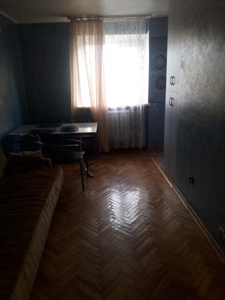 Продам двокімнатну Центр Андрющенка (Казармена)