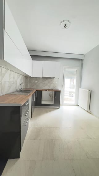90 m² Apartment