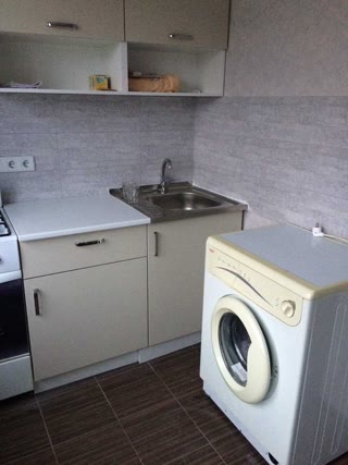 Продається 2к квартира, Харківське шосе, Дарницька площа