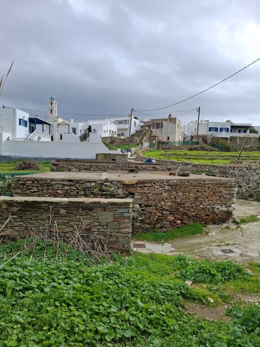 Plot of 308 m²