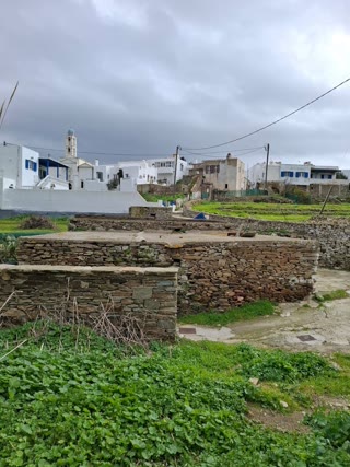 Plot of 308 m²