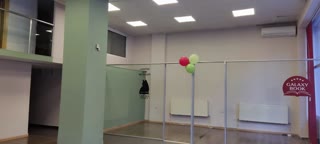 ქირავდება უნივერსალური კომერციული ძველ ბათუმში.