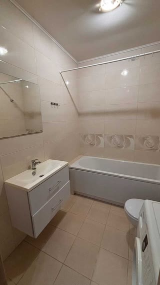 Продається 1к фасадна квартира, Паркові озера, Дніпровський район