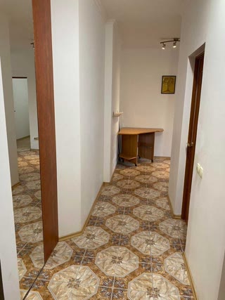 Продам 1к квартиру по вул.Верховинна, біля метро Житомирська